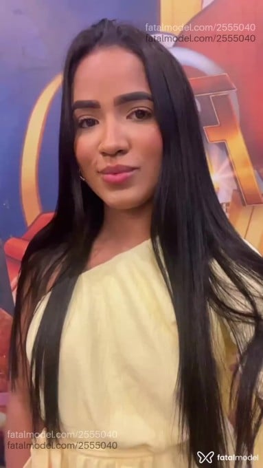 Acompanhante mulher morena (o) de olhos pretos - Manuh Alves Acompanhante mulher morena (o) de olhos pretos - Manuh Alves