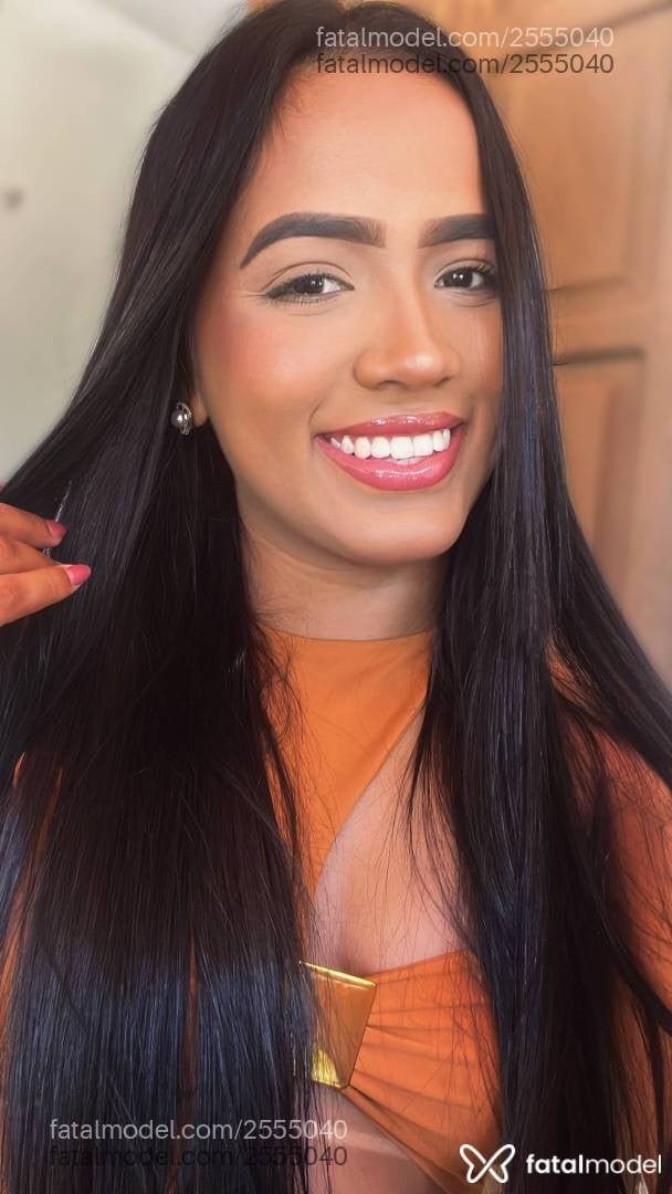 Acompanhante mulher morena (o) de olhos pretos - Manuh Alves Acompanhante mulher morena (o) de olhos pretos - Manuh Alves