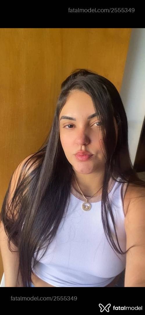 Acompanhante mulher morena (o) de olhos castanhos - Mafe