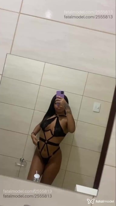Acompanhante mulher com cabelo castanho de olhos pretos em Contagem - Fernanda Oliveira