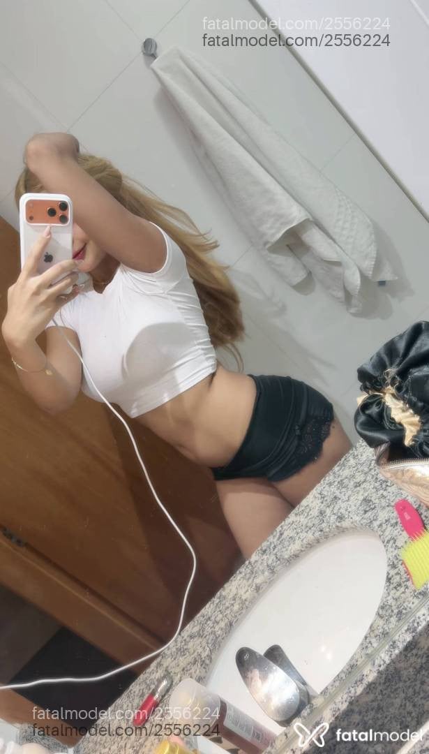 Acompanhante mulher loira (o) de olhos verdes em Belo Horizonte - Gabi Karr