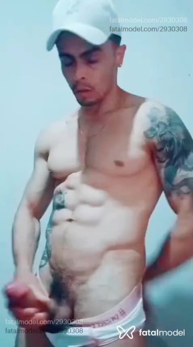 Acompanhante homem com cabelo castanho de olhos castanhos em Rio Verde Acompanhante homem com cabelo castanho de olhos castanhos em Rio Verde - Dante Mantovani