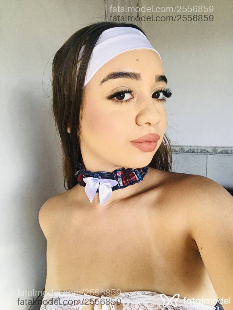 Acompanhante mulher com cabelo castanho de olhos castanhos em Juiz de Fora Acompanhante mulher com cabelo castanho de olhos castanhos em Juiz de Fora - Sophie Albuquerque