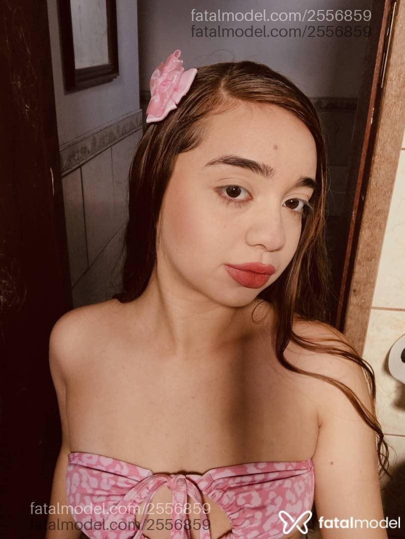 Acompanhante mulher com cabelo castanho de olhos castanhos em São José dos Campos - Sophie Albuquerque