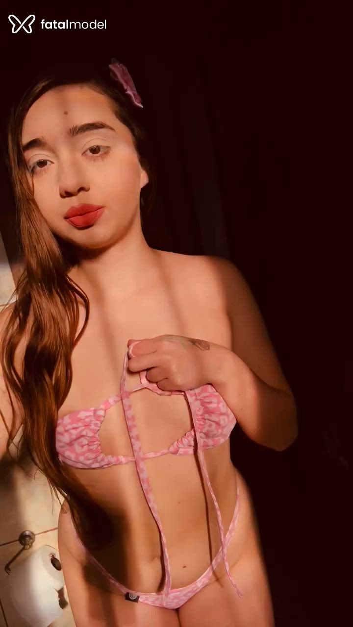 Acompanhante mulher com cabelo castanho de olhos castanhos - Sophie Albuquerque