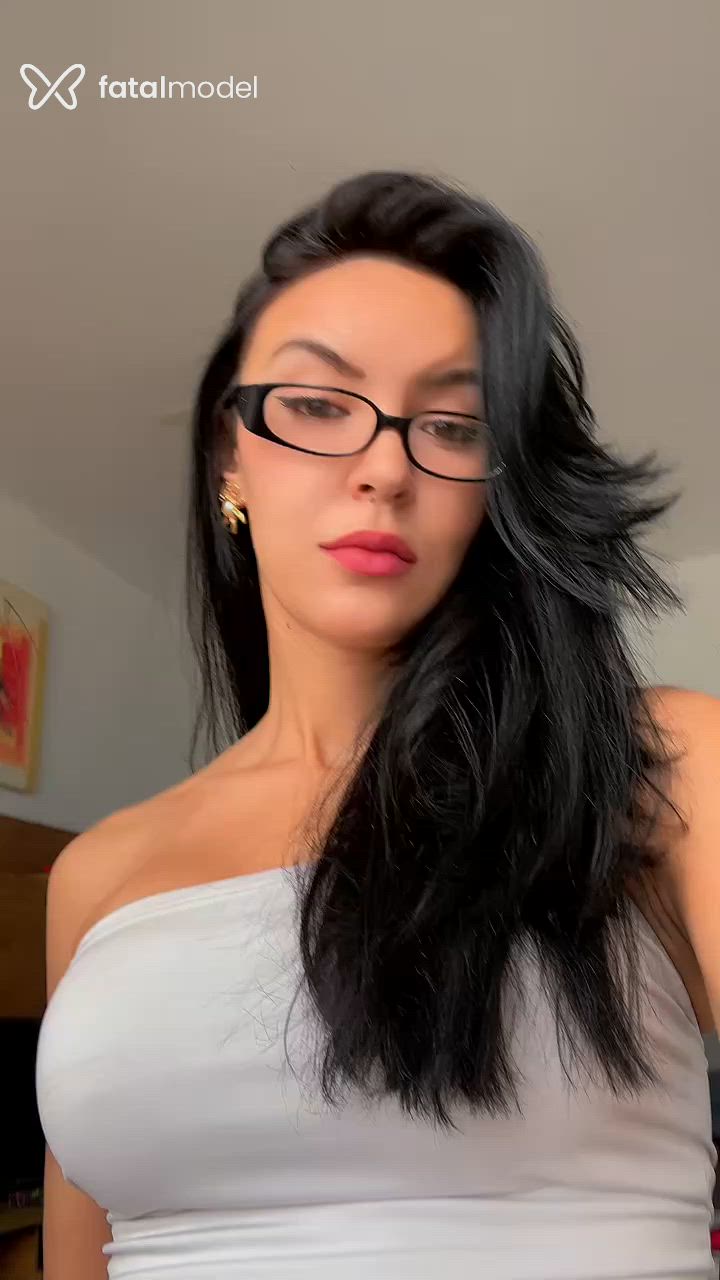 Acompanhante mulher com cabelo castanho de olhos castanhos - Amber Jasmin