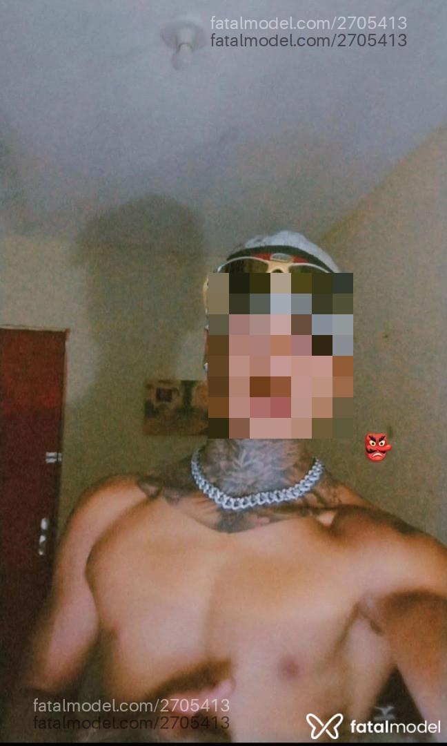 Acompanhante homem com cabelo castanho de olhos castanhos - Danadinho Acompanhante homem com cabelo castanho de olhos castanhos - Danadinho