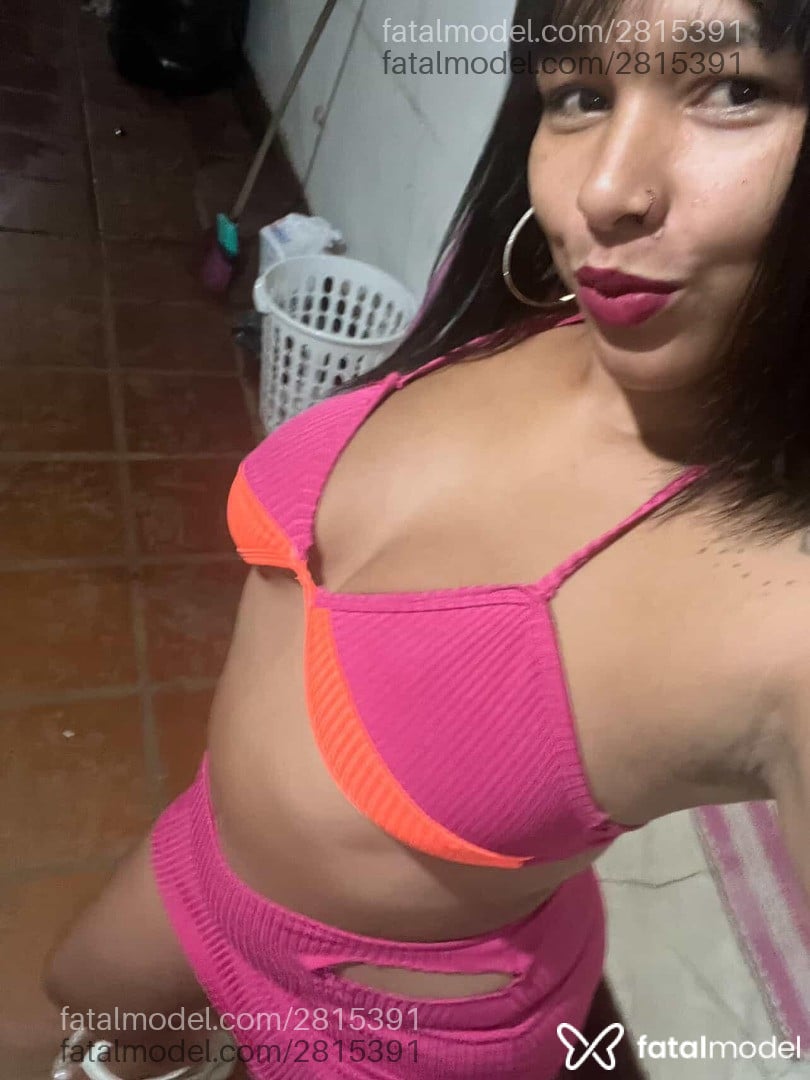 Acompanhante mulher morena (o) de olhos pretos em Sete Lagoas Acompanhante mulher morena (o) de olhos pretos em Sete Lagoas - Mirella