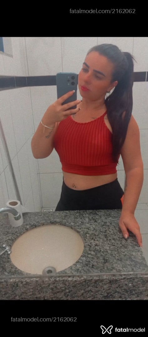 Acompanhante mulher com cabelo castanho de olhos mel em Virtual - Jamilleoliver