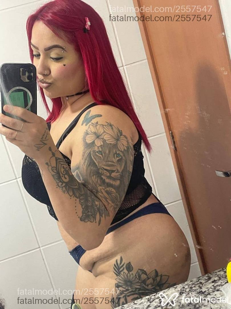 Acompanhante mulher ruiva (o) de olhos mel - Tayná