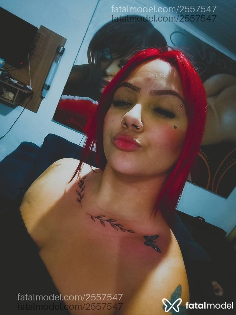 Acompanhante mulher ruiva (o) de olhos mel - Tayná