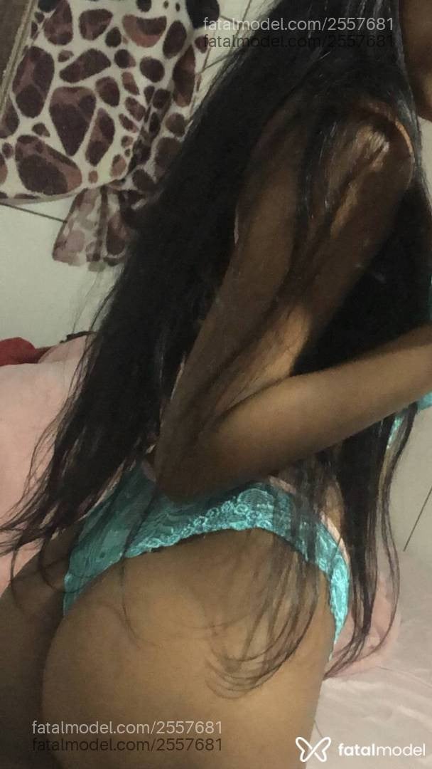 Acompanhante mulher morena (o) de olhos pretos - Safira Maya