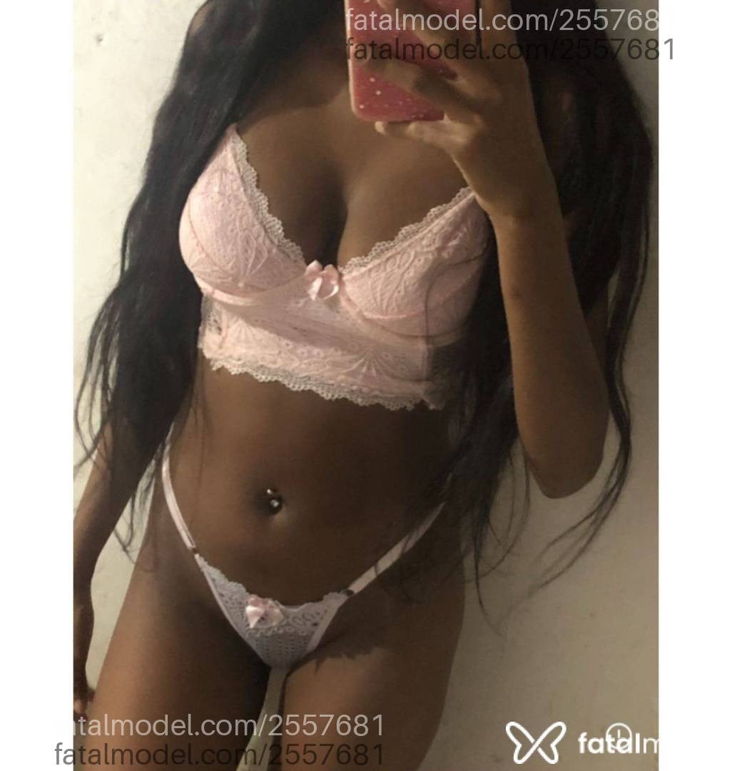 Acompanhante mulher morena (o) de olhos pretos em Iturama - Safira Maya