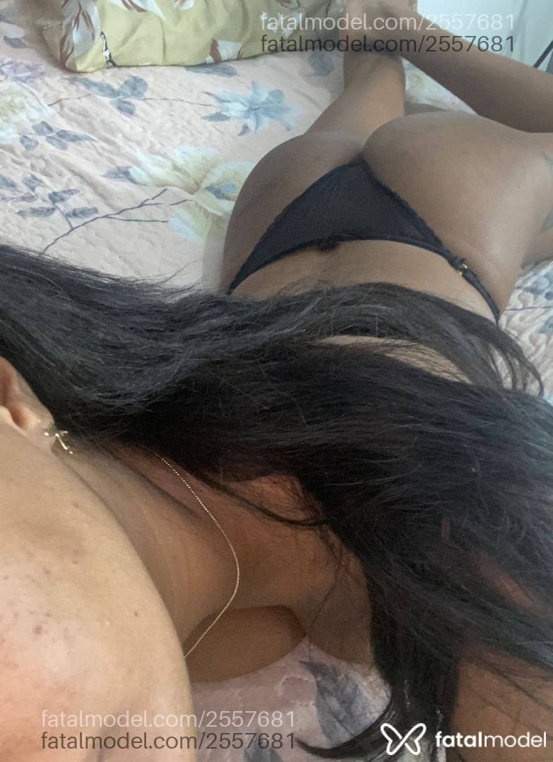 Acompanhante mulher morena (o) de olhos pretos - Safira Maya
