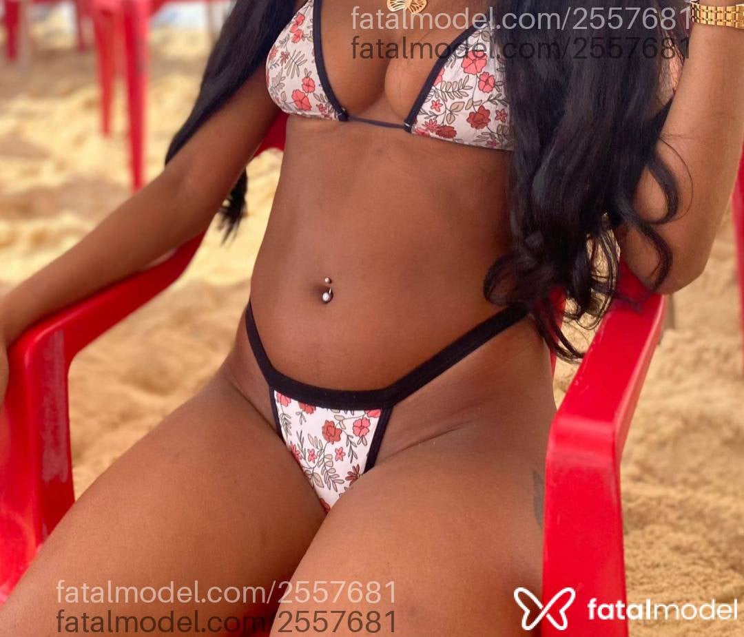 Acompanhante mulher morena (o) de olhos pretos - Safira Maya