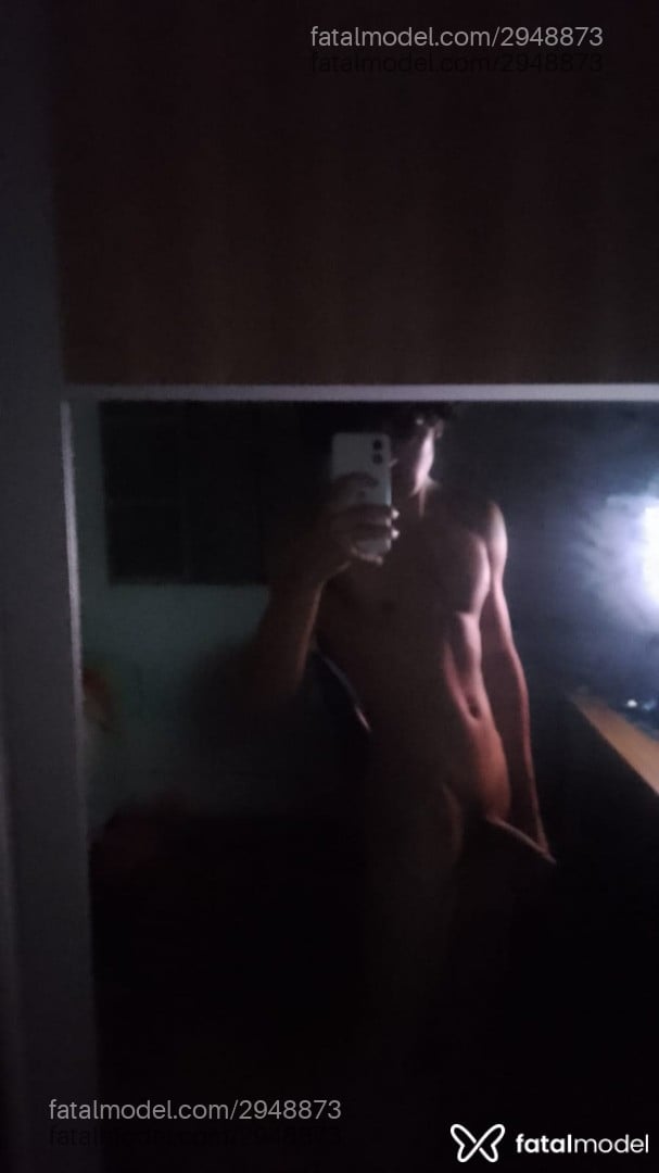 Acompanhante homem morena (o) de olhos castanhos em São Paulo - Vini Ian