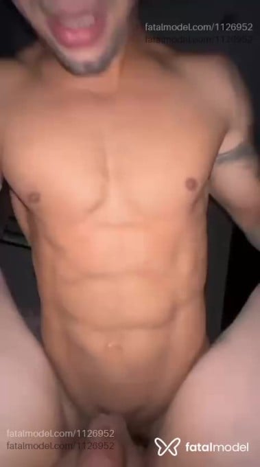 Acompanhante homem morena (o) de olhos castanhos em Recife - Ryan Montenegro