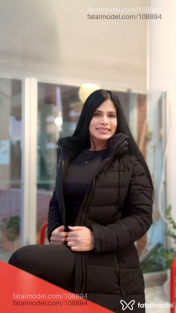 Acompanhante mulher morena (o) de olhos pretos em Virtual - Karen Segall