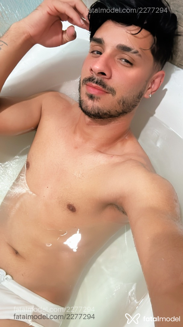 Acompanhante homem morena (o) de olhos pretos - Miranda