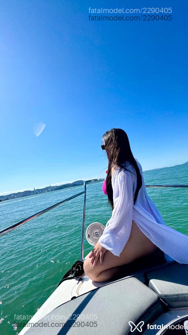Acompanhante mulher com cabelo castanho de olhos castanhos em Guarapuava - Luiza Gabriela