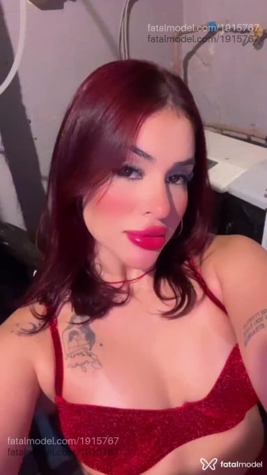 Acompanhante mulher ruiva (o) de olhos castanhos - Isabelly Acompanhante mulher ruiva (o) de olhos castanhos - Isabelly