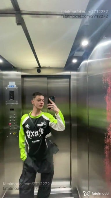 Acompanhante homem com cabelo castanho de olhos mel - Caio Augusto