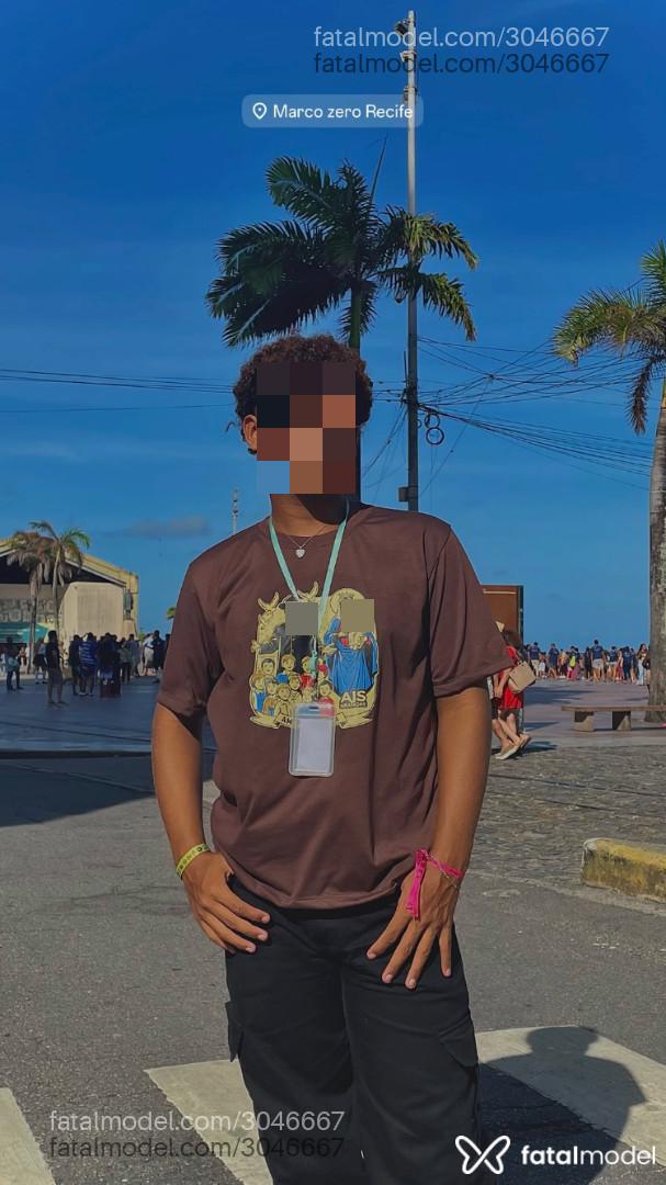 Acompanhante não-binário com cabelo castanho de olhos pretos em Natal - Daniel Dias