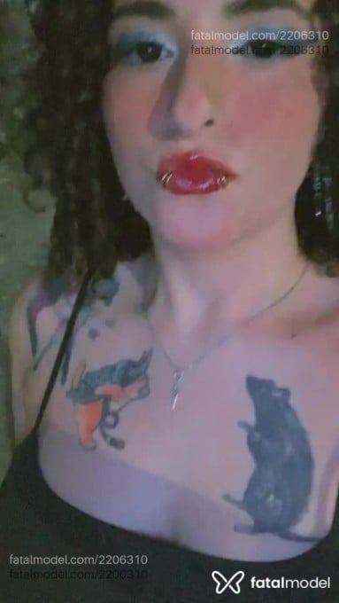 Acompanhante mulher com cabelo castanho de olhos pretos em Contagem - Aurora