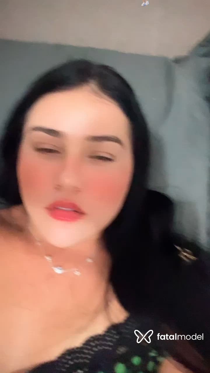 Acompanhante mulher morena (o) de olhos castanhos - Viviane