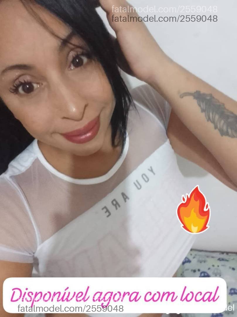 Acompanhante mulher com cabelo castanho de olhos castanhos - Bárbara