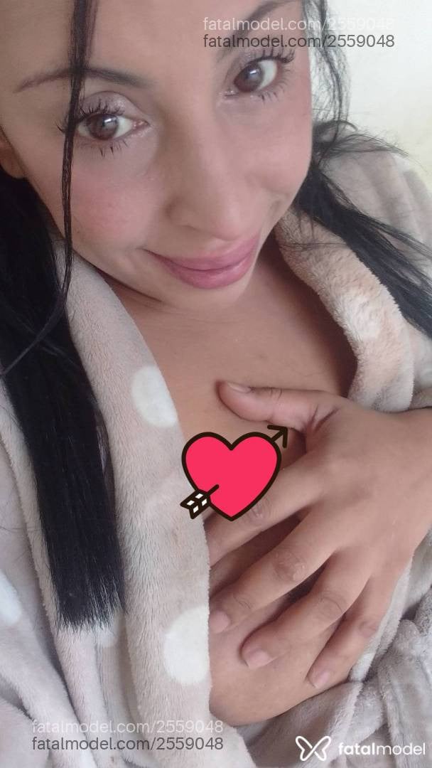 Acompanhante mulher com cabelo castanho de olhos castanhos - Bárbara