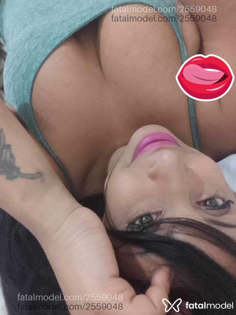 Acompanhante mulher com cabelo castanho de olhos castanhos - Bárbara