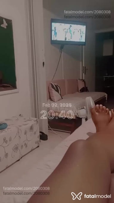 Acompanhante mulher com cabelo castanho de olhos pretos em Praia Grande Acompanhante mulher com cabelo castanho de olhos pretos em Praia Grande - Negona