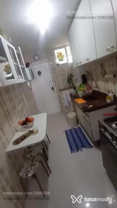 Acompanhante mulher com cabelo castanho de olhos pretos em Praia Grande Acompanhante mulher com cabelo castanho de olhos pretos em Praia Grande - Negona