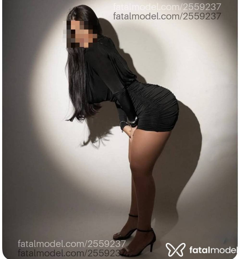 Acompanhante mulher morena (o) de olhos castanhos em Extrema - Lua