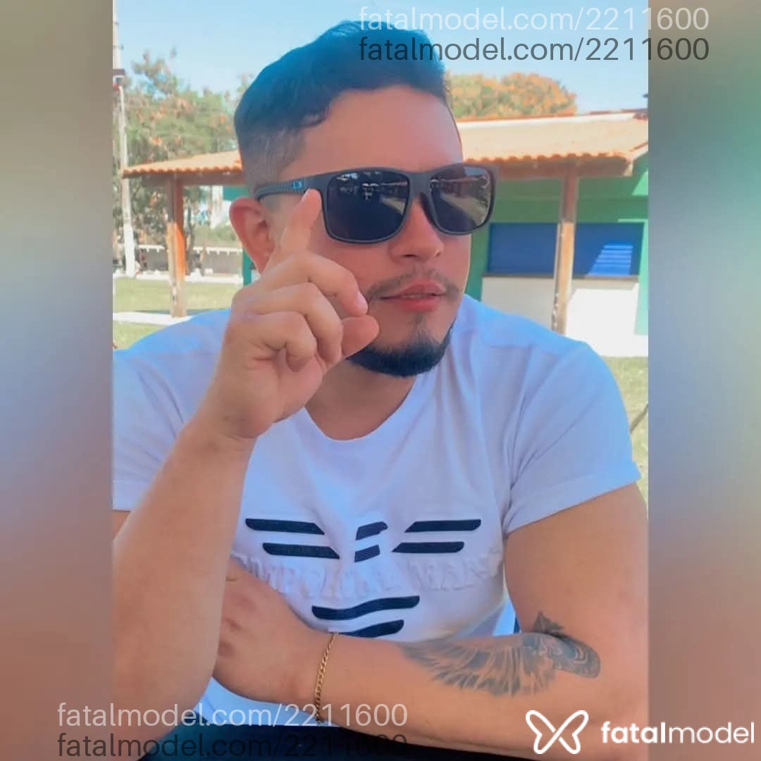 Acompanhante homem morena (o) de olhos castanhos em São Paulo - Henry