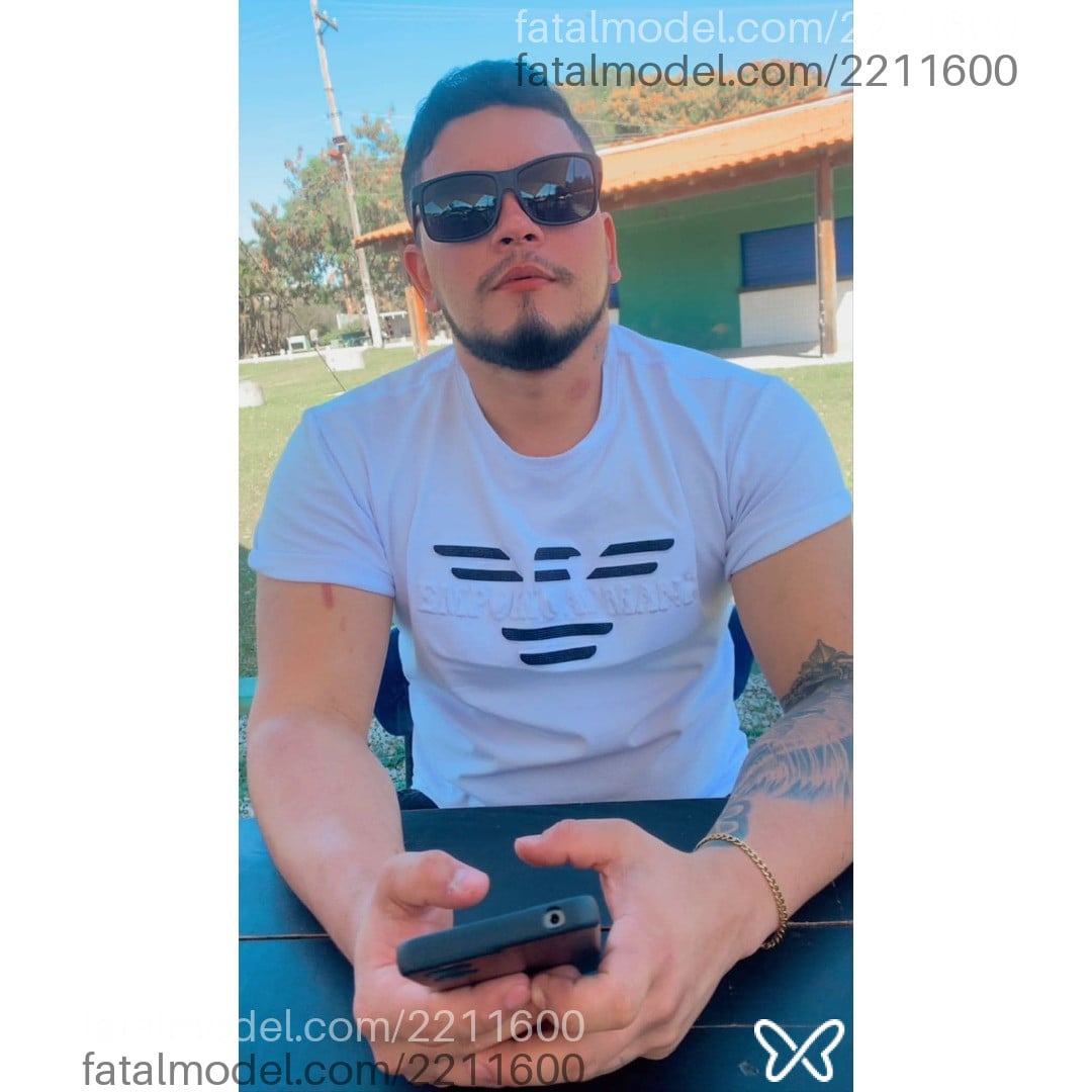 Acompanhante homem morena (o) de olhos castanhos em São Paulo - Henry
