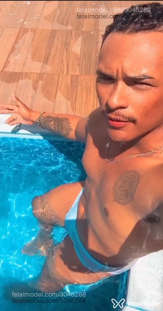 Acompanhante homem morena (o) de olhos pretos em Itajaí Acompanhante homem morena (o) de olhos pretos em Itajaí - Angel Sanders