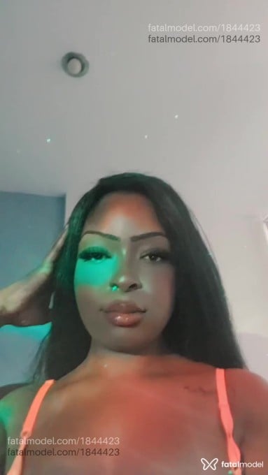 Acompanhante mulher morena (o) de olhos castanhos em Rio de Janeiro - Pantera