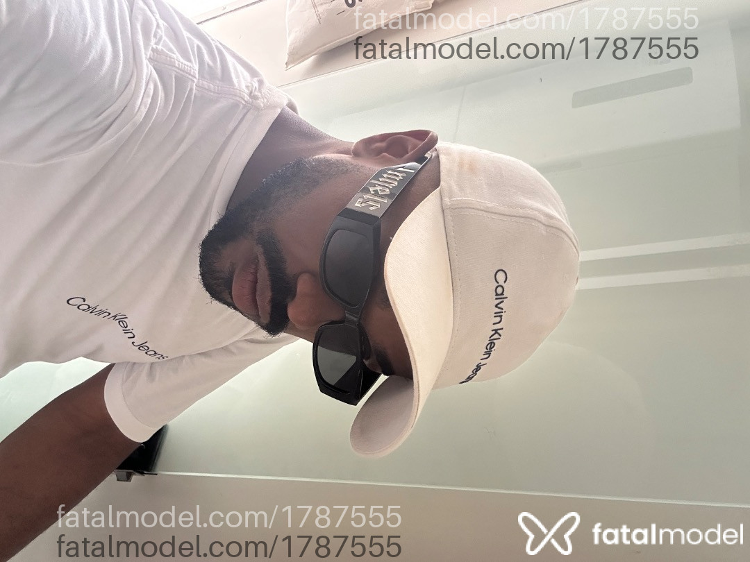 Acompanhante homem morena (o) de olhos castanhos em Itapema - Leandro Rafael