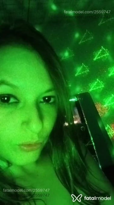 Acompanhante mulher com cabelo castanho de olhos pretos em Frutal Acompanhante mulher com cabelo castanho de olhos pretos em Frutal - Mayara