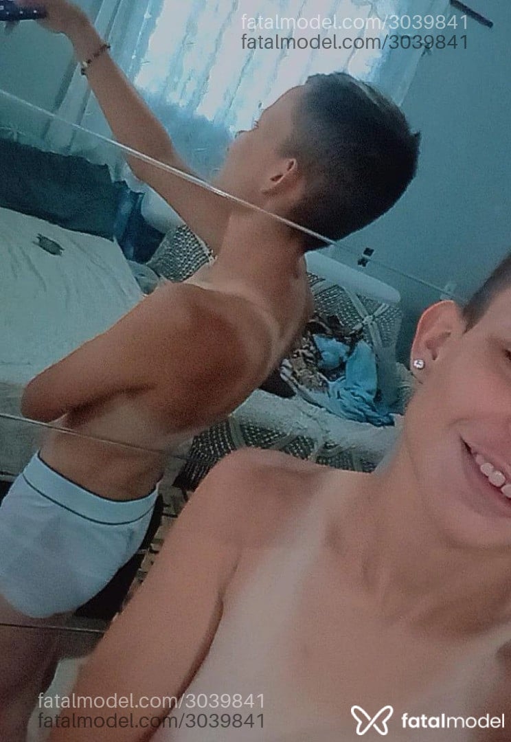 Acompanhante homem trans com cabelo castanho de olhos castanhos em Pindamonhangaba - Lyan Gomes