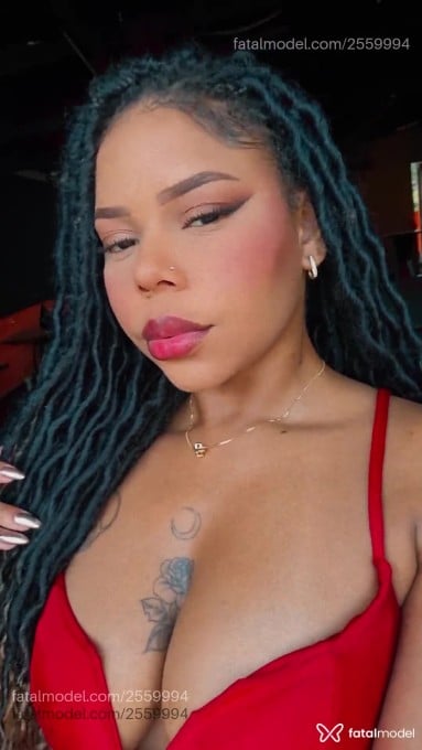 Acompanhante mulher com cabelo castanho de olhos castanhos em Passo Fundo - Tayla