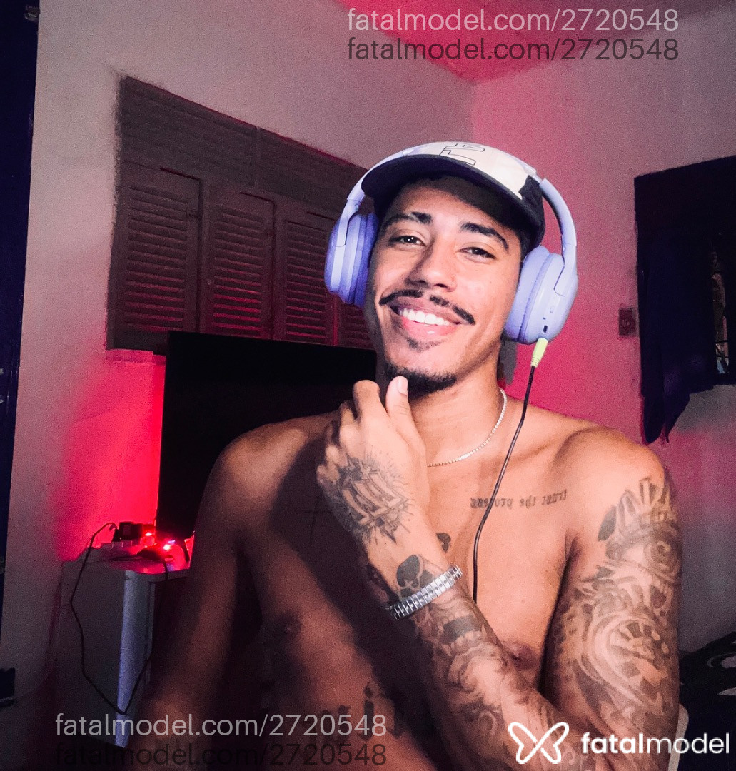 Acompanhante homem morena (o) de olhos pretos em Virtual Acompanhante homem morena (o) de olhos pretos em Virtual - Gabrieldoborel