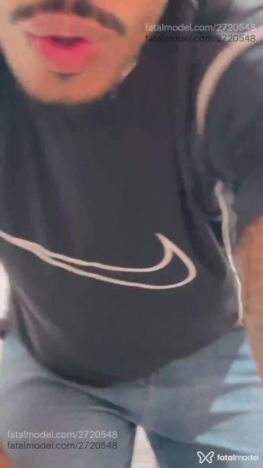 Acompanhante homem morena (o) de olhos pretos em Virtual Acompanhante homem morena (o) de olhos pretos em Virtual - Gabrieldoborel