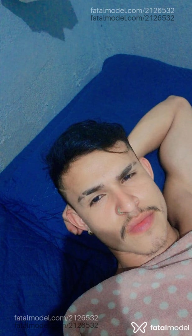 Acompanhante homem morena (o) de olhos pretos em Uberlândia - Jonatan