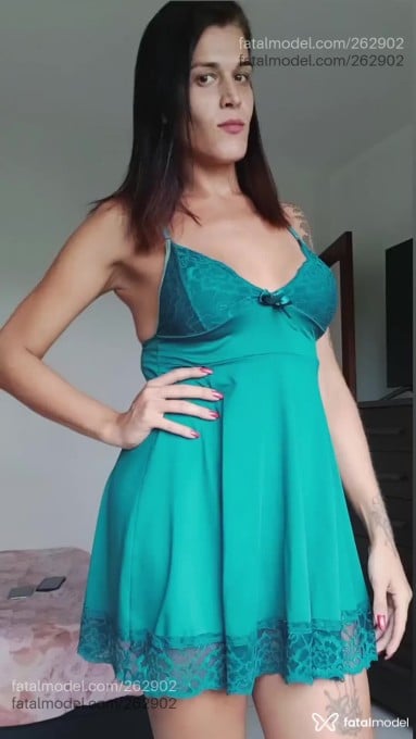 Acompanhante mulher trans com cabelo castanho de olhos castanhos em Macaé - Ericka Dias
