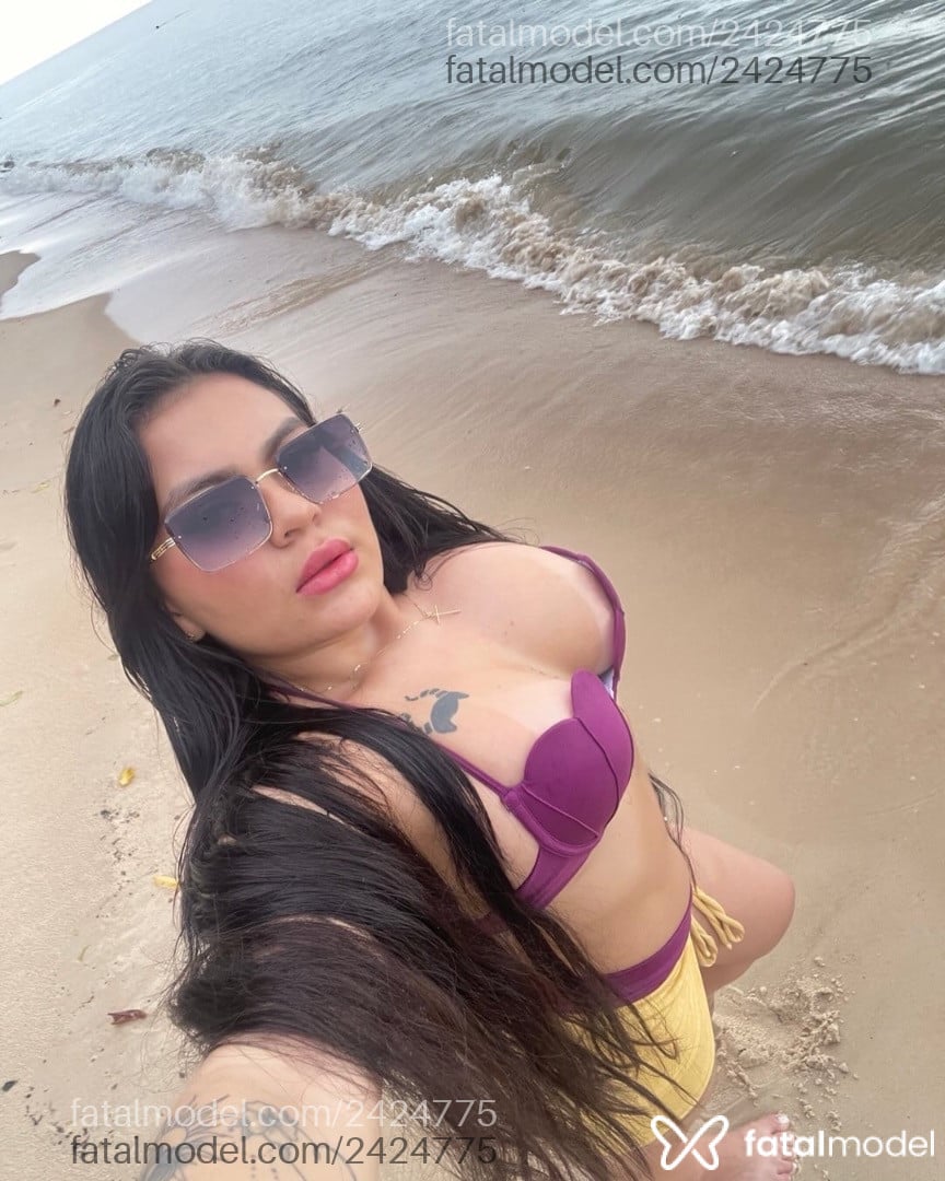 Acompanhante mulher com cabelo castanho de olhos castanhos em Tucumã - Nikaely
