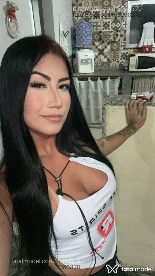 Acompanhante mulher morena (o) de olhos pretos - Kelly