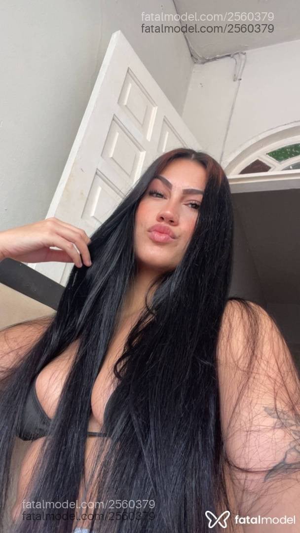 Acompanhante mulher morena (o) de olhos pretos - Kelly